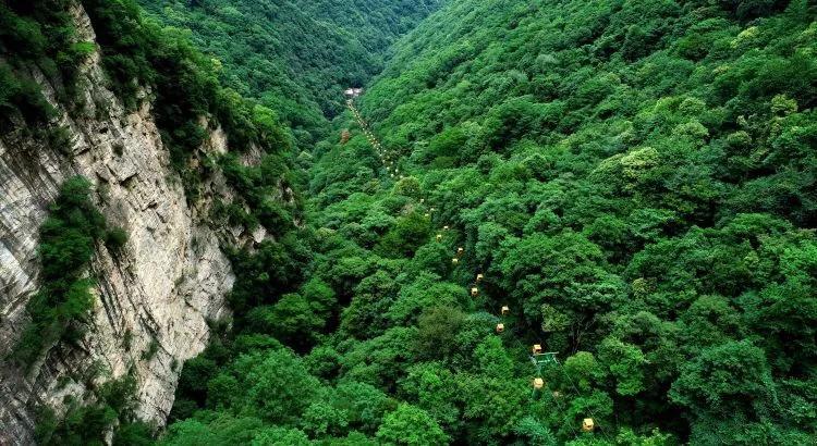 云南一在建高速发生事故,致8人死亡